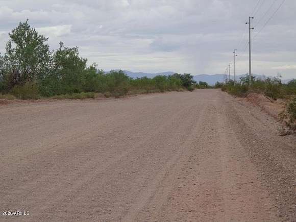 88.33 Acres of Land for Sale in Tonopah, Arizona