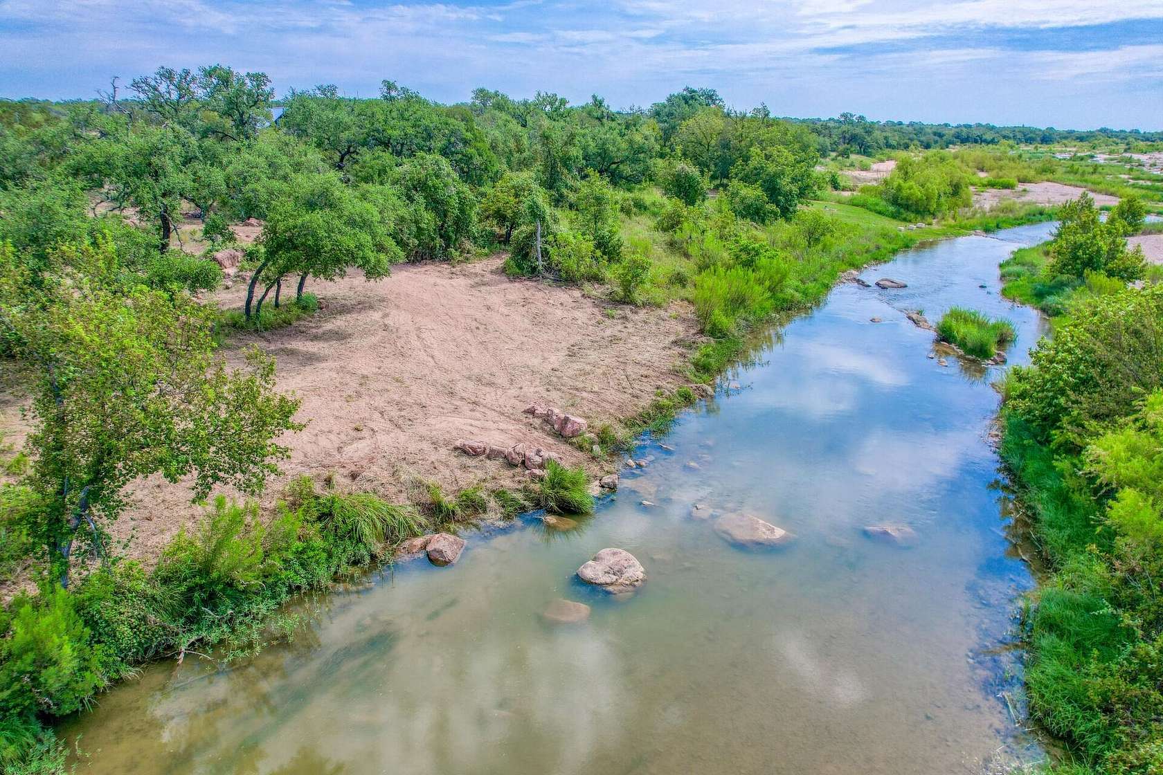 1.08 Acres of Residential Land for Sale in Llano, Texas