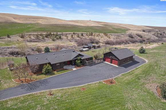 92 Acres of Agricultural Land with Home for Sale in Endicott, Washington