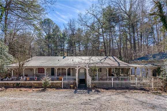 4.9 Acres of Residential Land with Home for Sale in Lakemont, Georgia