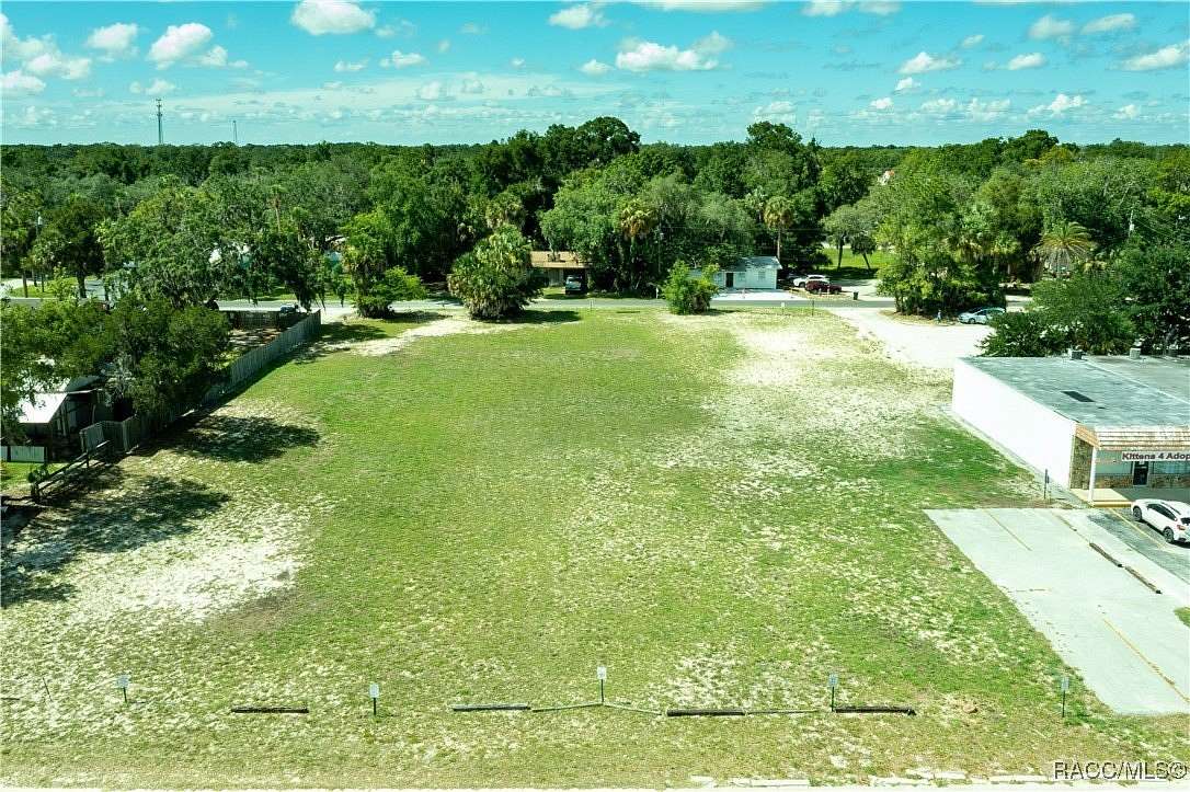 1.27 Acres of Mixed-Use Land for Sale in Crystal River, Florida
