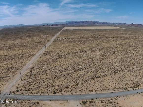 40.1 Acres of Commercial Land for Sale in Golden Valley, Arizona