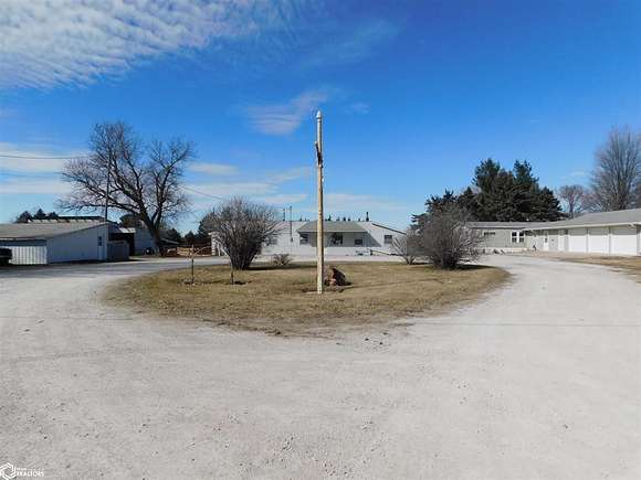8.4 Acres of Residential Land with Home for Sale in Creston, Iowa