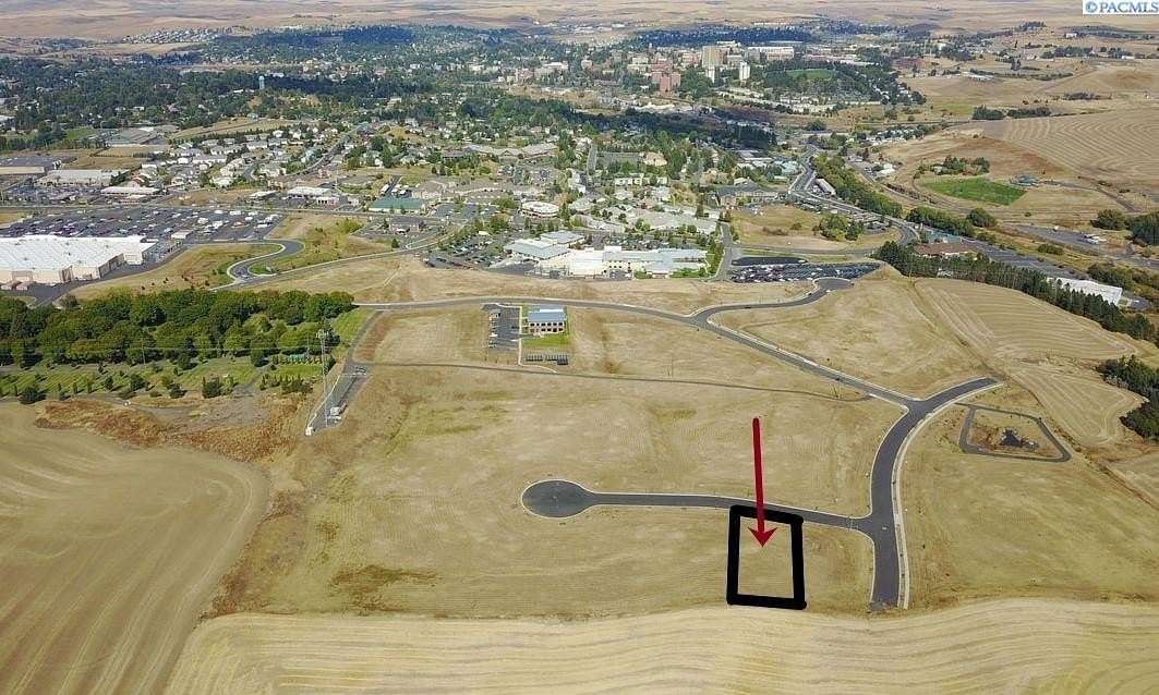 0.7 Acres of Mixed-Use Land for Sale in Pullman, Washington