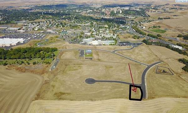 0.55 Acres of Mixed-Use Land for Sale in Pullman, Washington