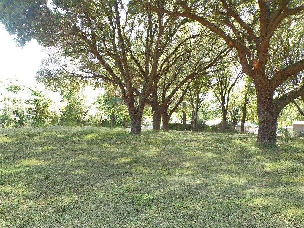 0.81 Acres of Residential Land for Sale in Gun Barrel City, Texas