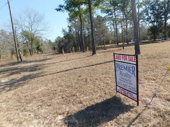 1.4 Acres of Residential Land for Sale in Lyons, Georgia