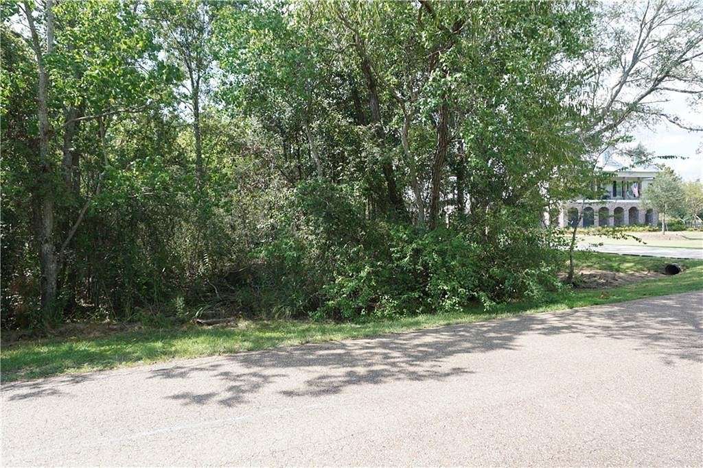 Residential Land for Sale in Lacombe, Louisiana