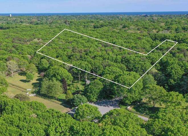 4.1 Acres of Land for Sale in East Hampton, New York