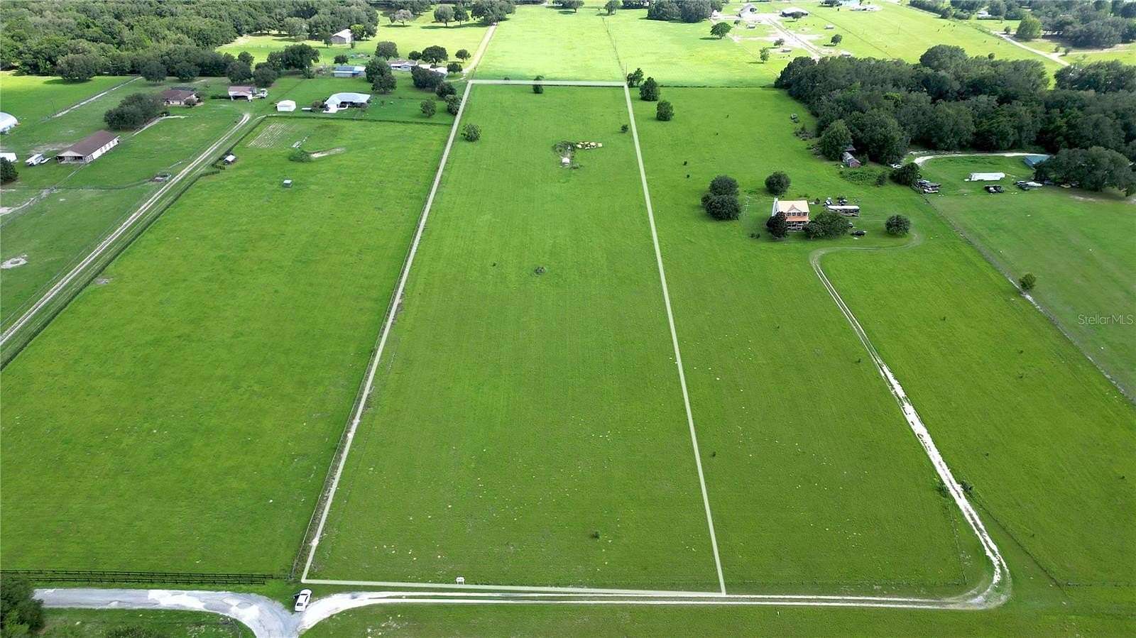 10 Acres of Land for Sale in Weirsdale, Florida