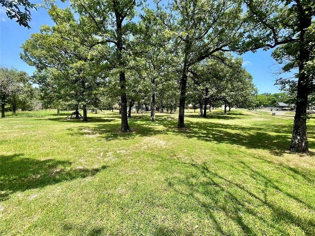 0.55 Acres of Residential Land for Sale in Yantis, Texas