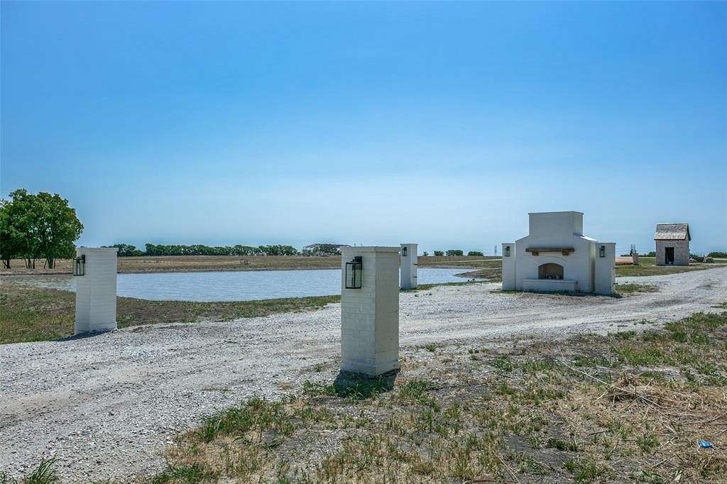 4 Acres of Residential Land for Sale in Krum, Texas