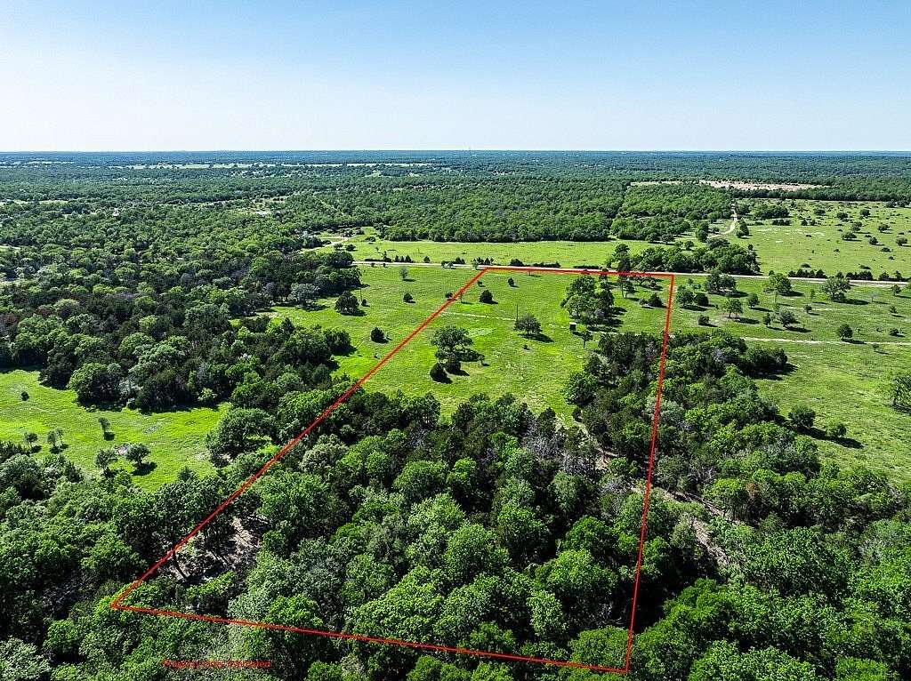 15 Acres of Recreational Land & Farm for Sale in Carmine, Texas