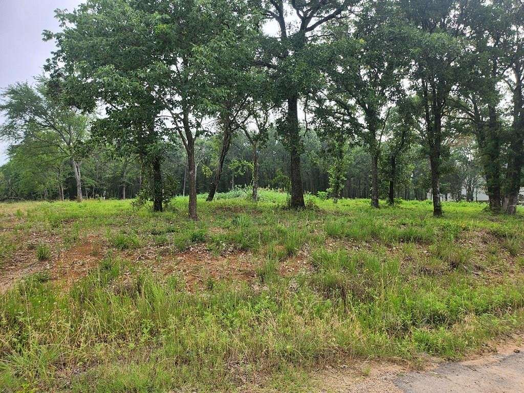 1.3 Acres of Residential Land for Sale in Mabank, Texas