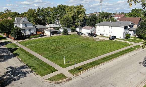 0.076 Acres of Residential Land for Sale in Maywood, Illinois