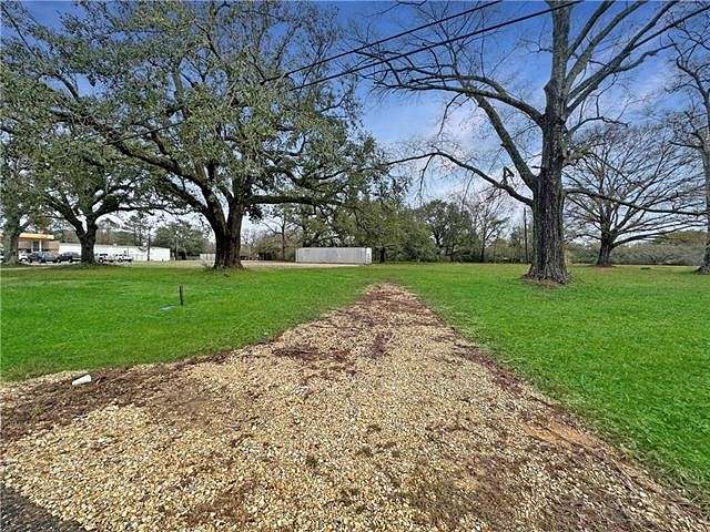 2.5 Acres of Commercial Land for Lease in Covington, Louisiana