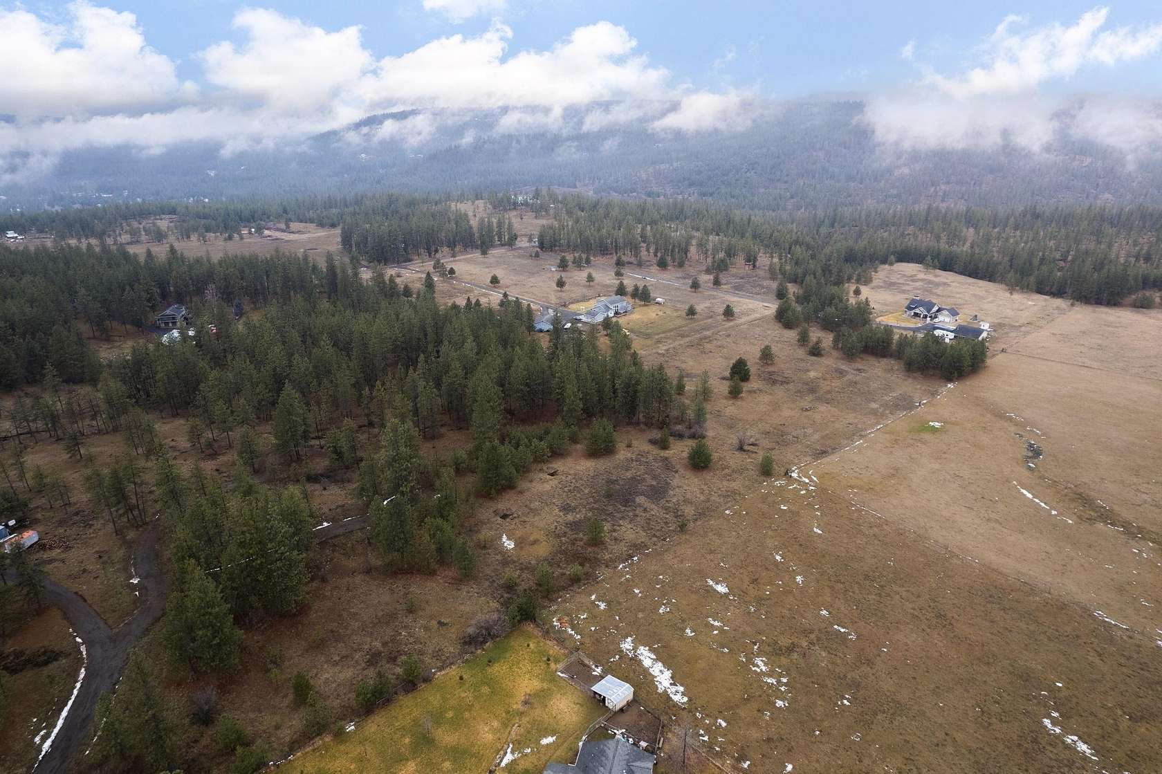 2.2 Acres of Residential Land for Sale in Nine Mile Falls, Washington