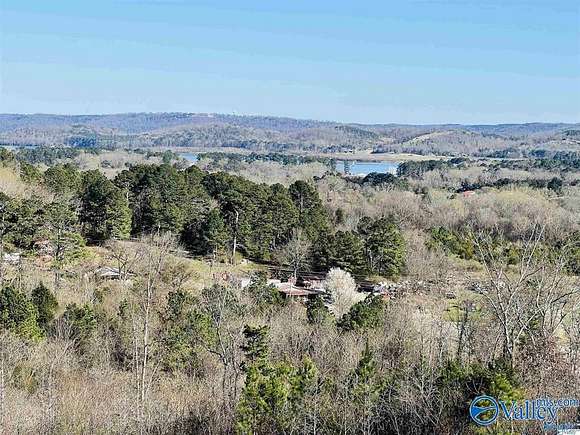 10 Acres of Land for Sale in Guntersville, Alabama