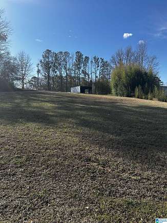 0.98 Acres of Commercial Land for Sale in Hueytown, Alabama