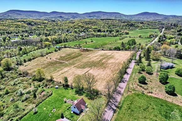 16 Acres of Land for Sale in Durham, New York