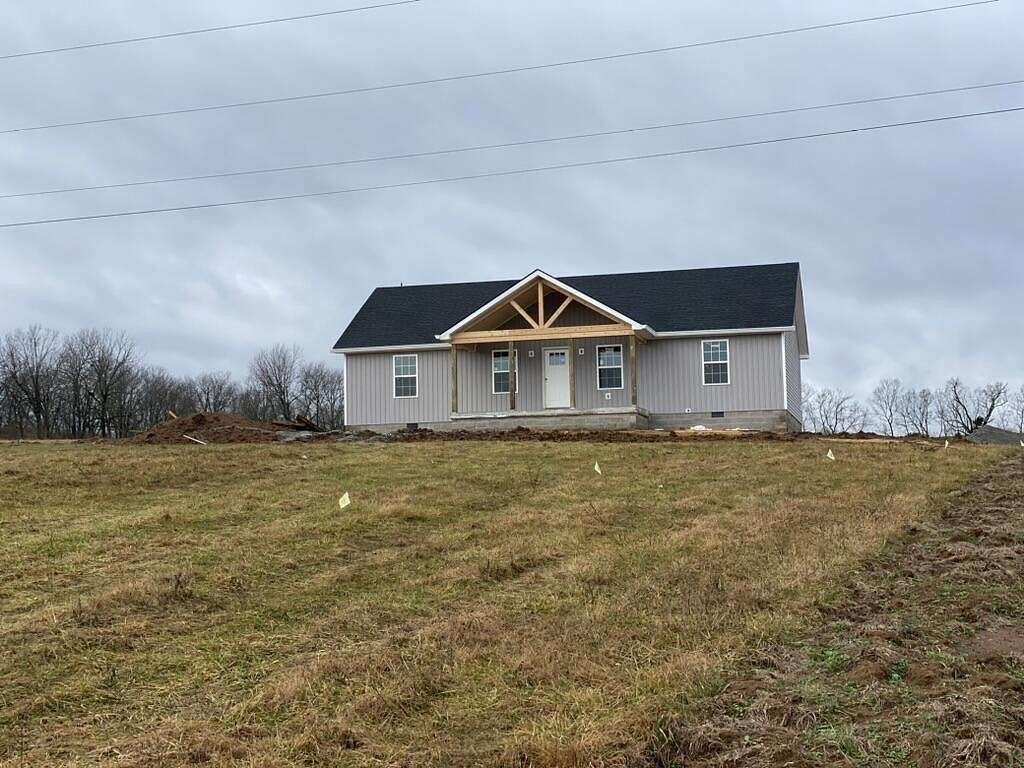 6.6 Acres of Residential Land with Home for Sale in Danville, Kentucky