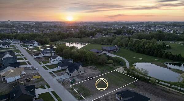 0.37 Acres of Residential Land for Sale in Urbandale, Iowa