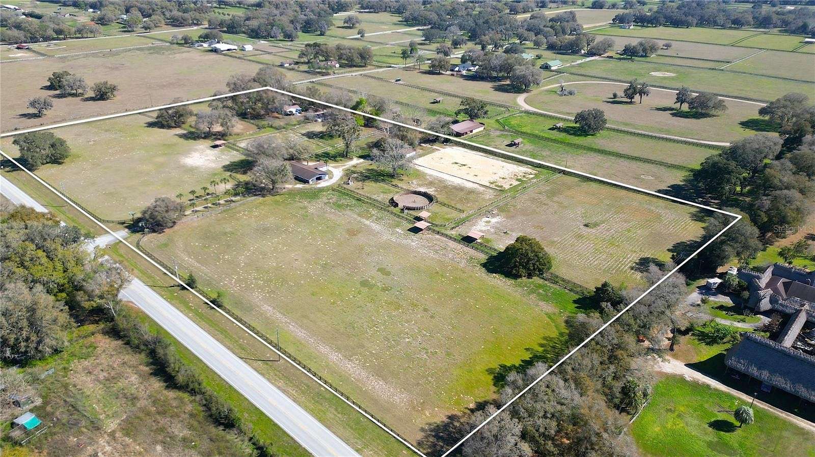 19.9 Acres of Land with Home for Sale in Ocala, Florida