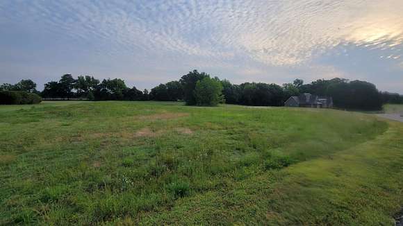2.3 Acres of Residential Land for Sale in Medina, Tennessee