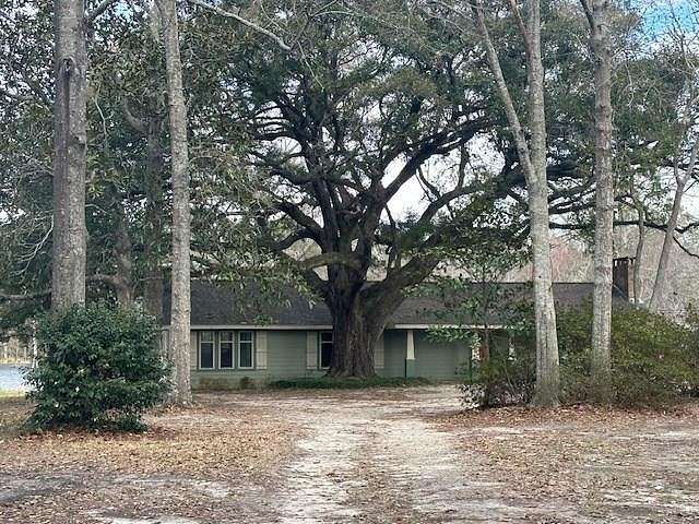 11.1 Acres of Land with Home for Sale in Picayune, Mississippi