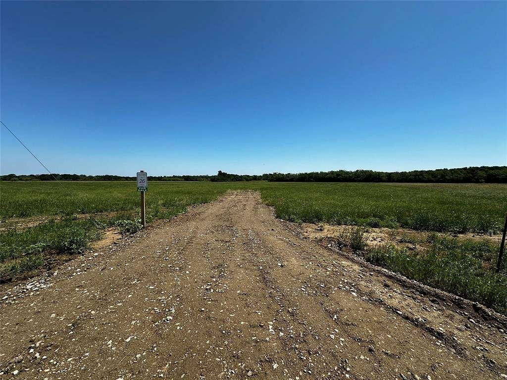 7.09 Acres of Residential Land for Sale in Corsicana, Texas