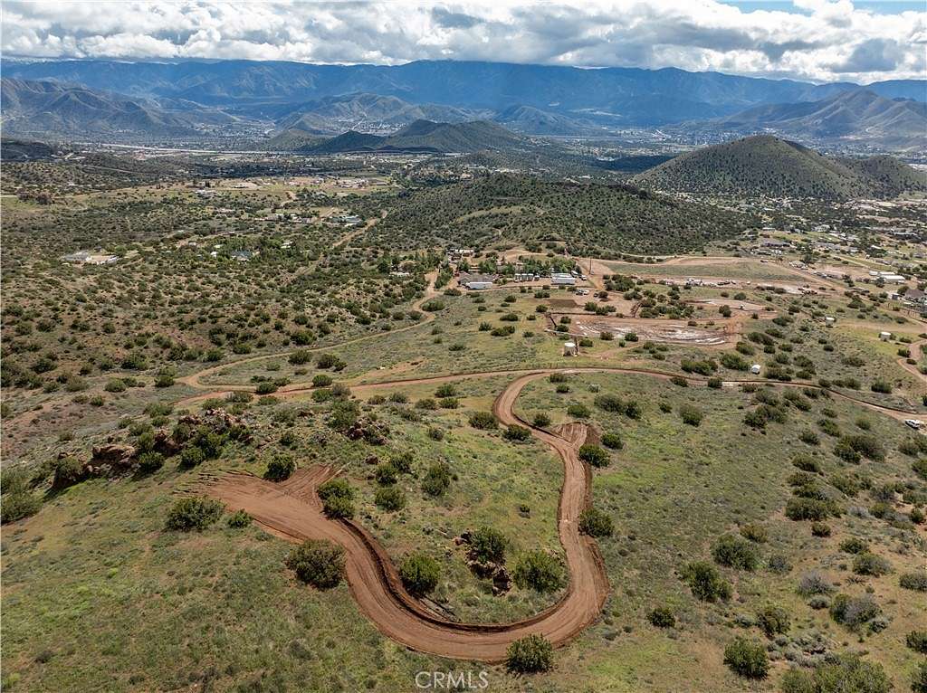 28.53 Acres of Recreational Land for Sale in Acton, California