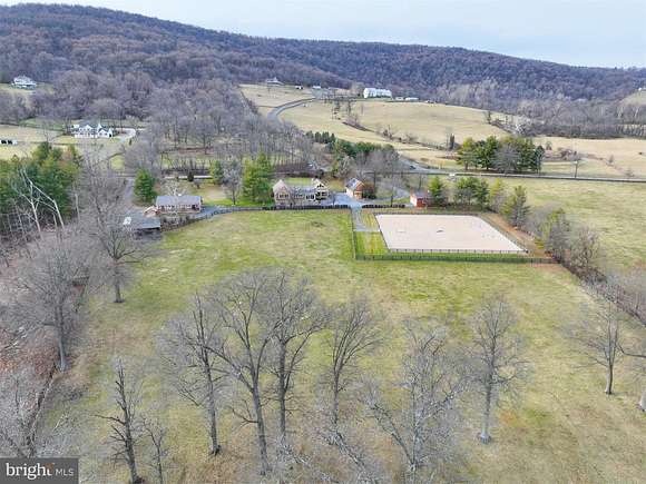 13.4 Acres of Land with Home for Sale in Bluemont, Virginia