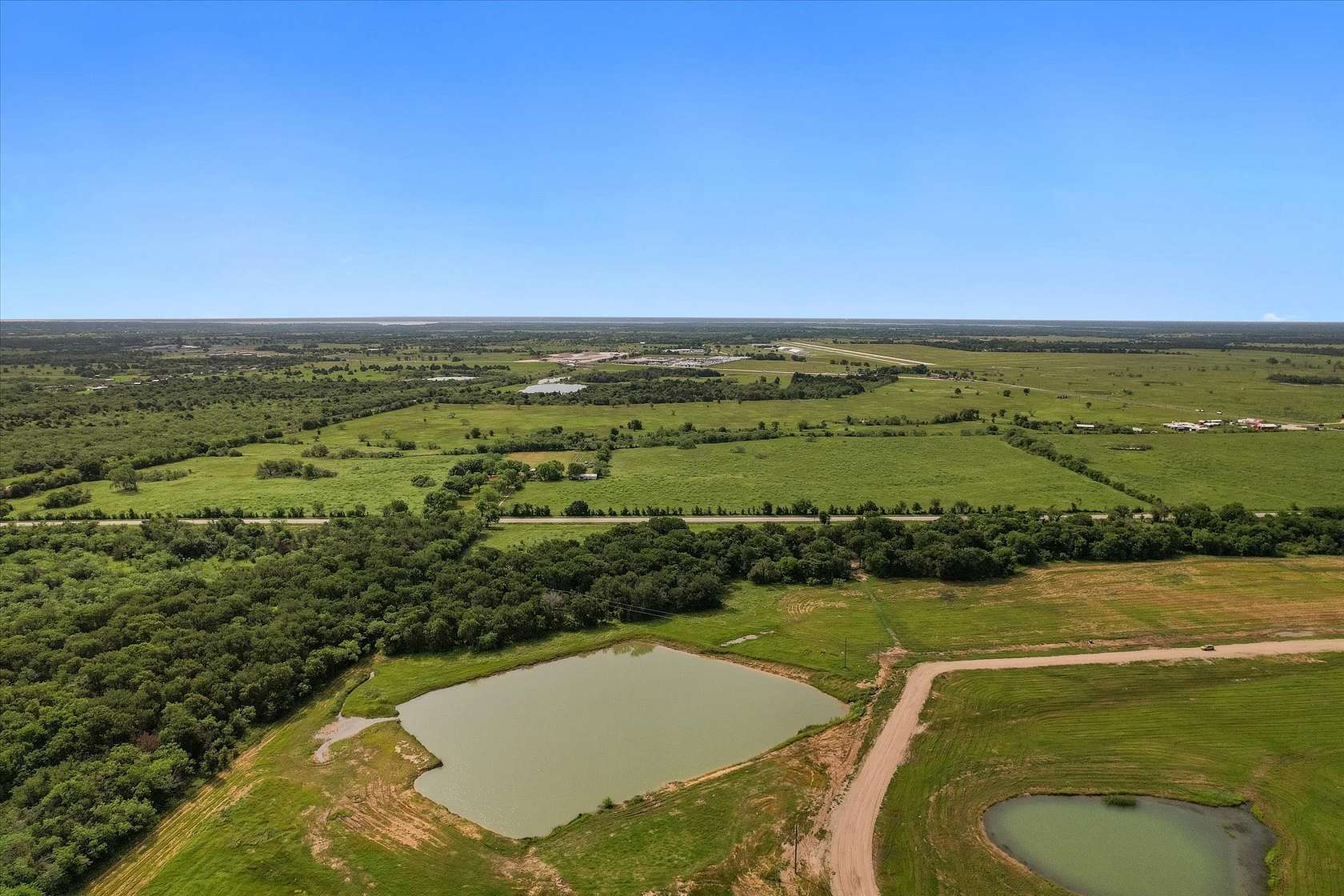 13.1 Acres of Land for Sale in Corsicana, Texas