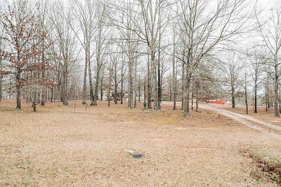 7 Acres of Residential Land with Home for Sale in Milledgeville, Georgia