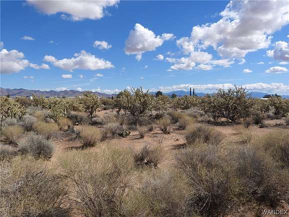 2.34 Acres of Residential Land for Sale in Golden Valley, Arizona