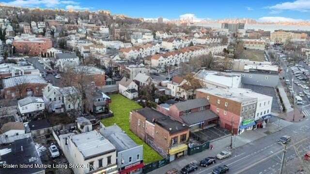 0.06 Acres of Mixed-Use Land for Sale in Staten Island, New York