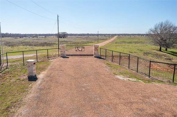15 Acres of Land for Sale in Cayuga, Texas