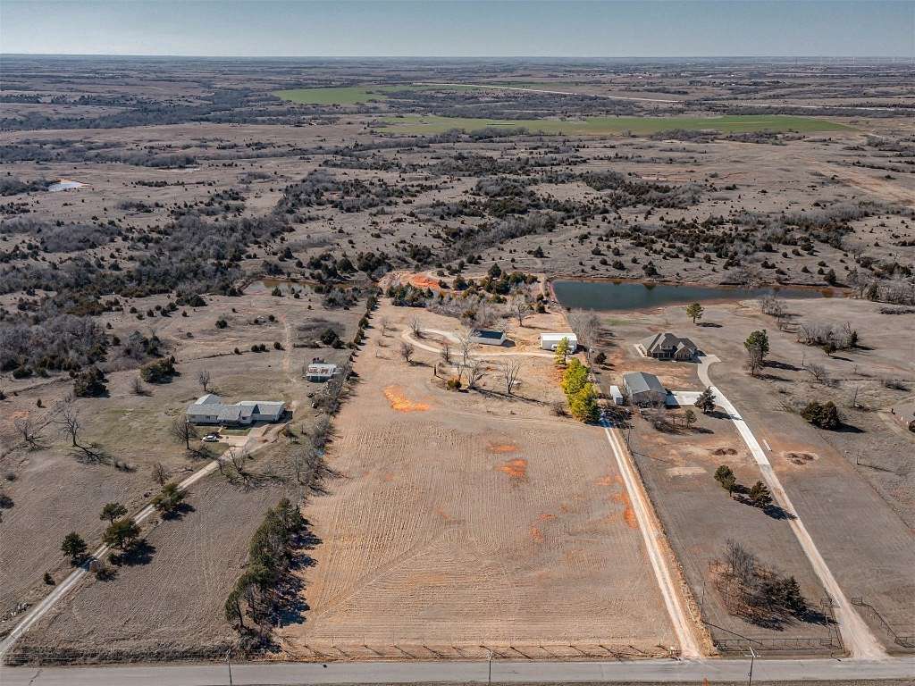 10 Acres of Recreational Land with Home for Sale in Blanchard, Oklahoma