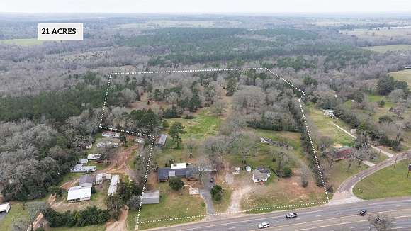 21.23 Acres of Land with Home for Sale in Nacogdoches, Texas