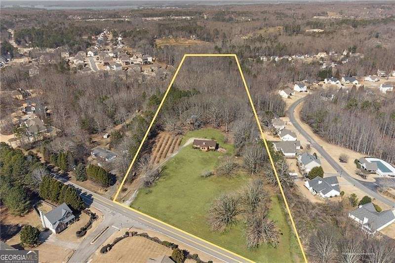 10.1 Acres of Land for Sale in Flowery Branch, Georgia