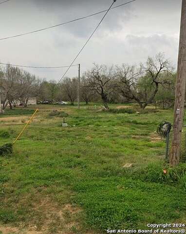 0.26 Acres of Residential Land for Sale in Jourdanton, Texas