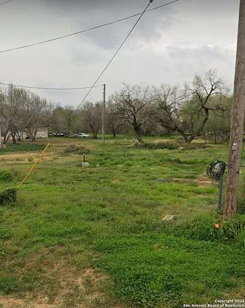 0.26 Acres of Residential Land for Sale in Jourdanton, Texas