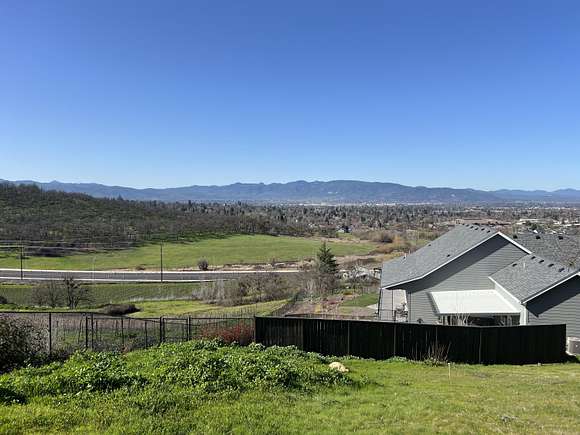 0.39 Acres of Residential Land for Sale in Medford, Oregon