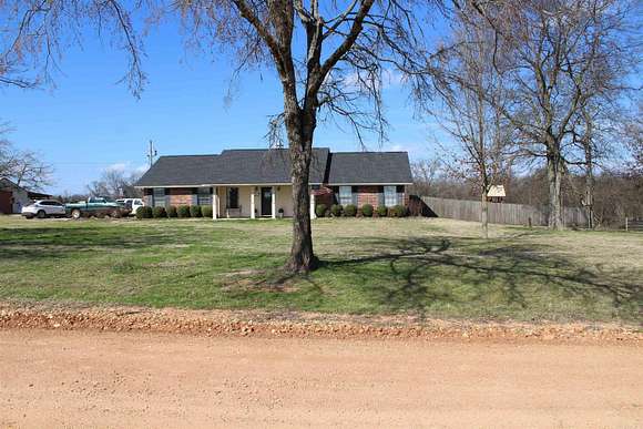 57.5 Acres of Land with Home for Sale in Nashville, Arkansas