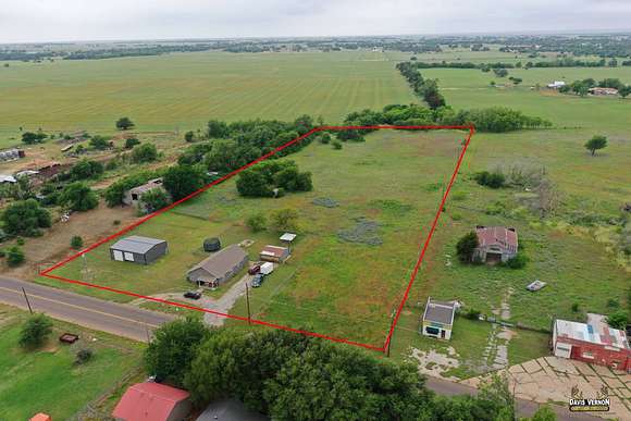 4.9 Acres of Residential Land with Home for Sale in Vernon, Texas