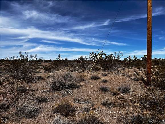 1.01 Acres of Residential Land for Sale in White Hills, Arizona