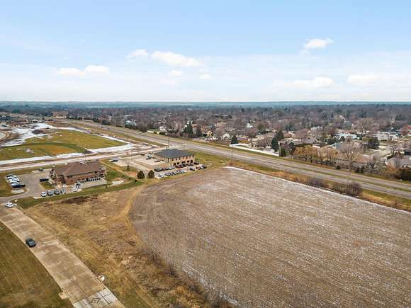 2.3 Acres of Mixed-Use Land for Lease in Waterloo, Iowa