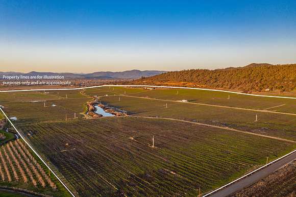 302 Acres of Agricultural Land for Sale in Medford, Oregon