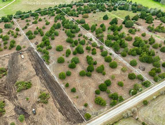 5.2 Acres of Recreational Land & Farm for Sale in Schulenburg, Texas