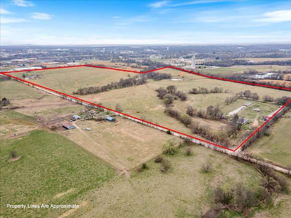 105 Acres of Land for Sale in Siloam Springs, Arkansas